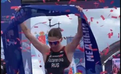 Александра Разаренова завоевала золото на Этапе Кубка России по триатлону