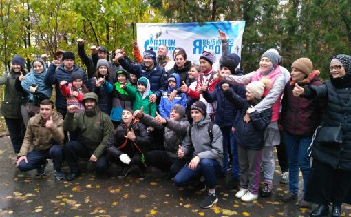 Жители Саратова приняли участие во всероссийской акции "Зарядка с чемпионом"