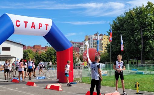 В Саратове стартовали Всероссийские соревнования по биатлону среди юношей и девушек.