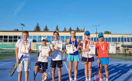 Воспитанники «Олимпийских ракеток» приняли участие в Первенстве Саратовской области по теннису
