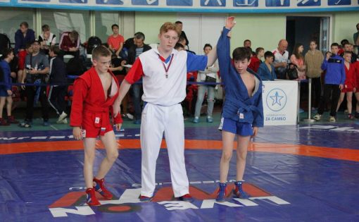На турнире по самбо "Покровский" у саратовских спортсменов 7 медалей 