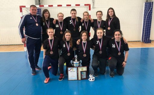 Саратовчанки завоевали бронзовые медали на Первенстве России по мини-футболу