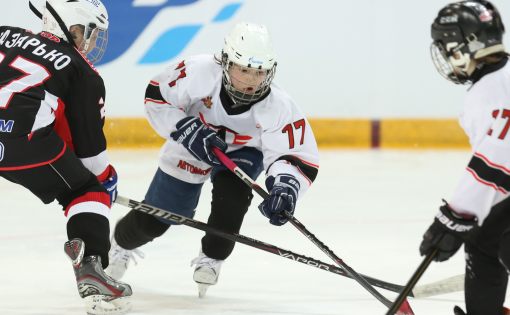 В Саратове стартовал I этап зональных соревнований Первенства ПФО по хоккею среди юношей до 12 лет 
