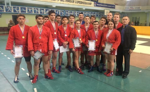 Спортсмены Школы Ахмерова успешно выступили на чемпионате области по боевому самбо и Первенстве Саратовской области по самбо