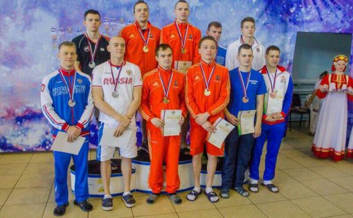 Саратовские пловцы успешно выступили на чемпионате и Первенстве России 