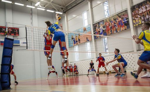 Балаковская волейбольная команда выступила на окружном этапе IX летней Спартакиады учащихся России в 2019 году 