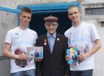 «Волонтеры Победы» поздравили ветерана Великой Отечественной войны с Днем Победы