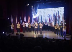 День Российских студенческих отрядов закончился торжественным концертом "Сохраняя традиции, создаём будущее" 