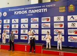 Саратовские каратисты завоевали 8 медалей на Всероссийском турнире «Кубок Памяти»
