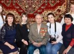 Сотрудники центра социального обслуживания населения поздравили участников ВОВ с Днём защитника Отечества